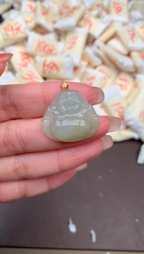 18K金镶嵌挂件翡翠福利