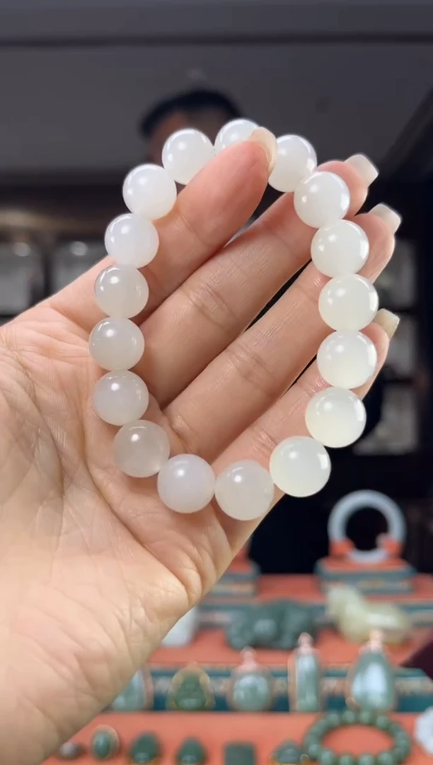 颈饰未镶嵌和田玉佩佩12mm左右