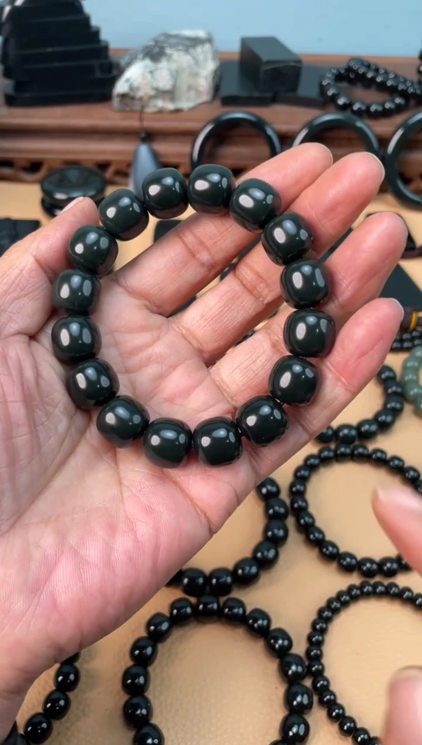 未镶嵌手链和田玉皮勒村老矿塔青卡14