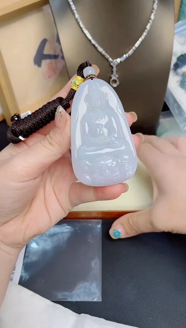 吊坠(不含链)未镶嵌翡翠缅甸天然翡翠吊坠