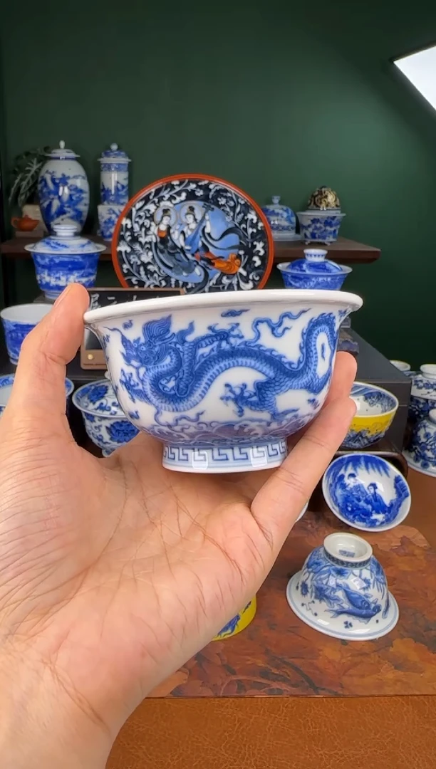 杯望月怀古。 五龙龙纹。 压手杯
