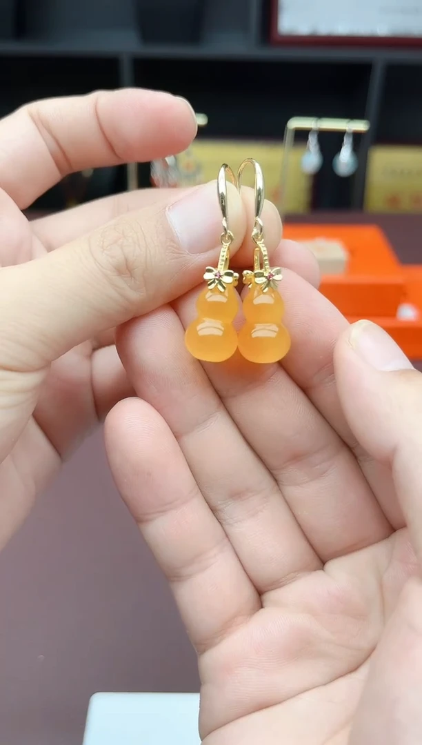 未镶嵌耳饰玛瑙/玉髓333000