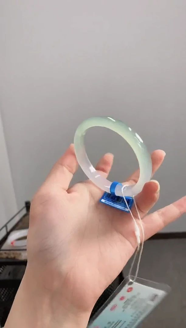 玛瑙/玉髓手镯未镶嵌56圈口