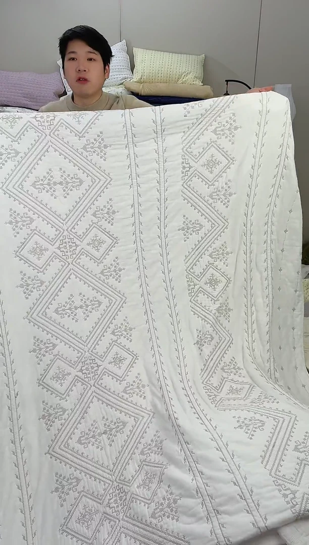 棉金丝罗格白230*250单床盖纯棉