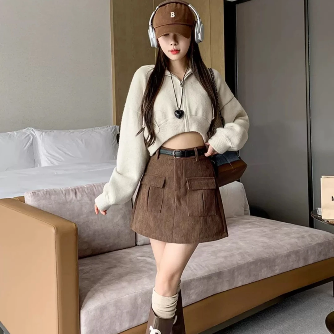 【带皮带】灯芯绒半身裙女2025新款春款短裙复古卡其a字工装包臀裙