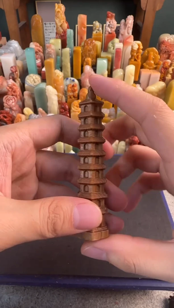 青田石印石绿檀小塔