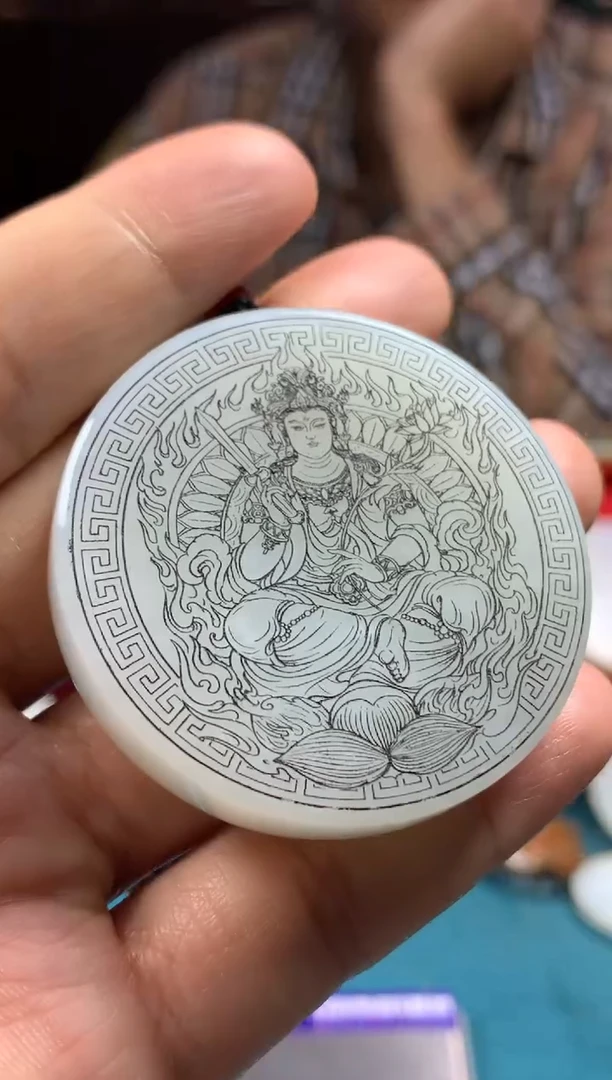 颈饰未镶嵌和田玉1