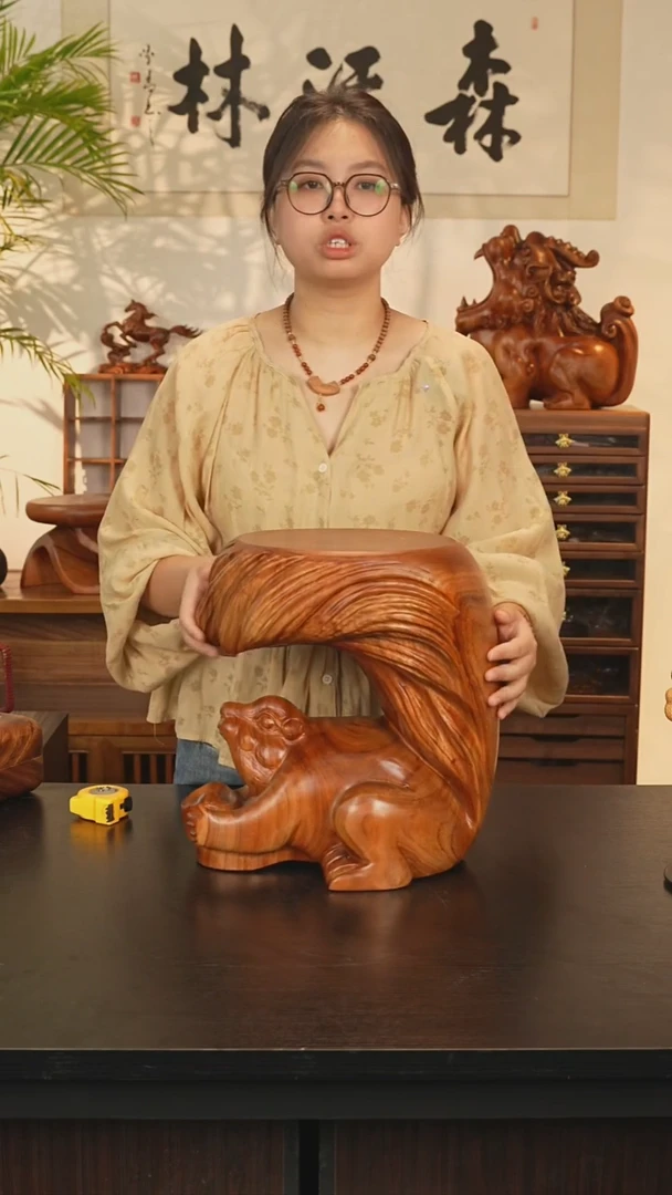 木香樟材质一体成型凳子