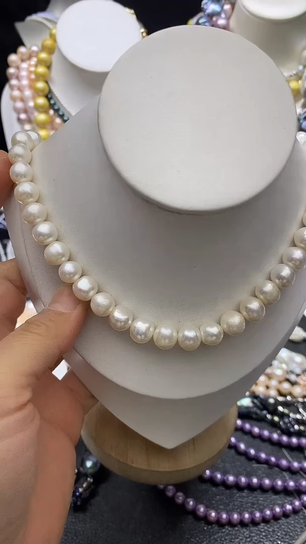 颈饰未镶嵌淡水珍珠多人