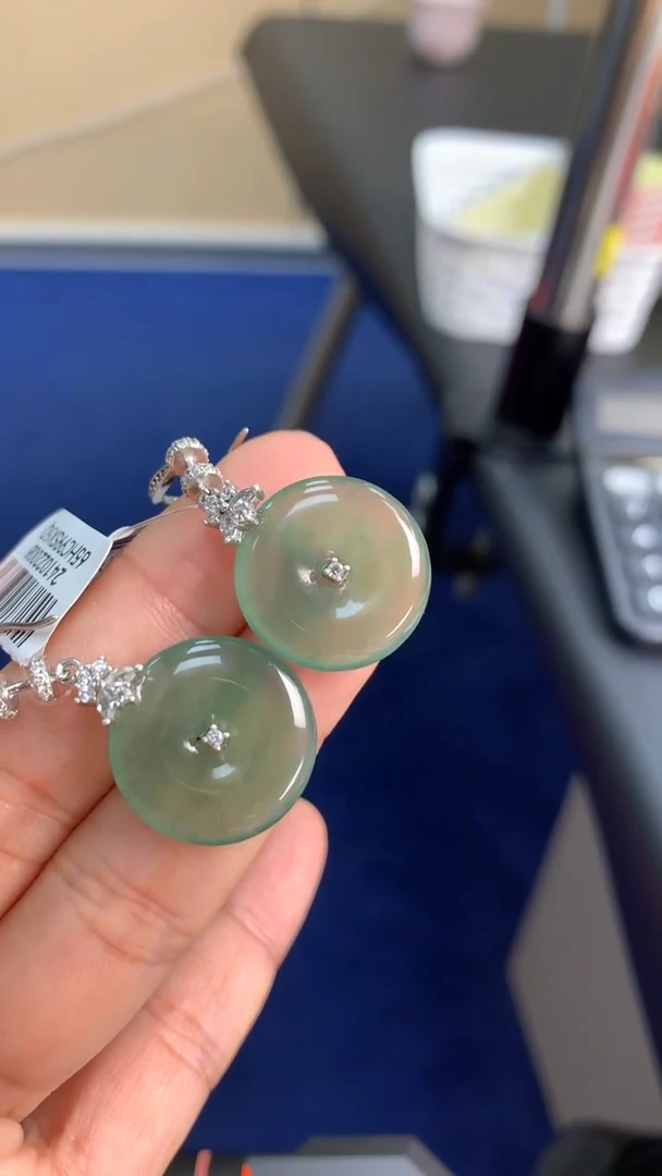 【闪购商品】翡翠耳饰未镶嵌