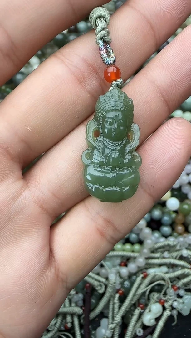 颈饰未镶嵌和田玉拍一发一