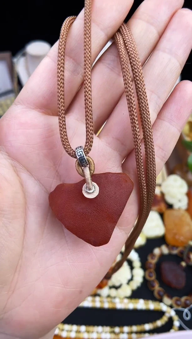 琥珀未镶嵌珠宝奇石柒月