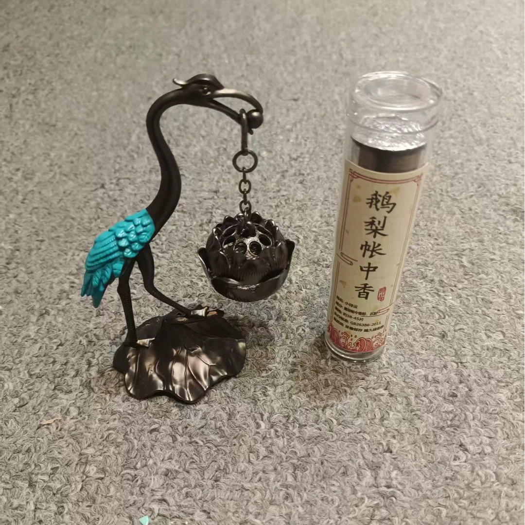 ZH1817-(大号）蓝仙鹤莲花吊炉香道+鹅梨帐中香复古镂空创意简约