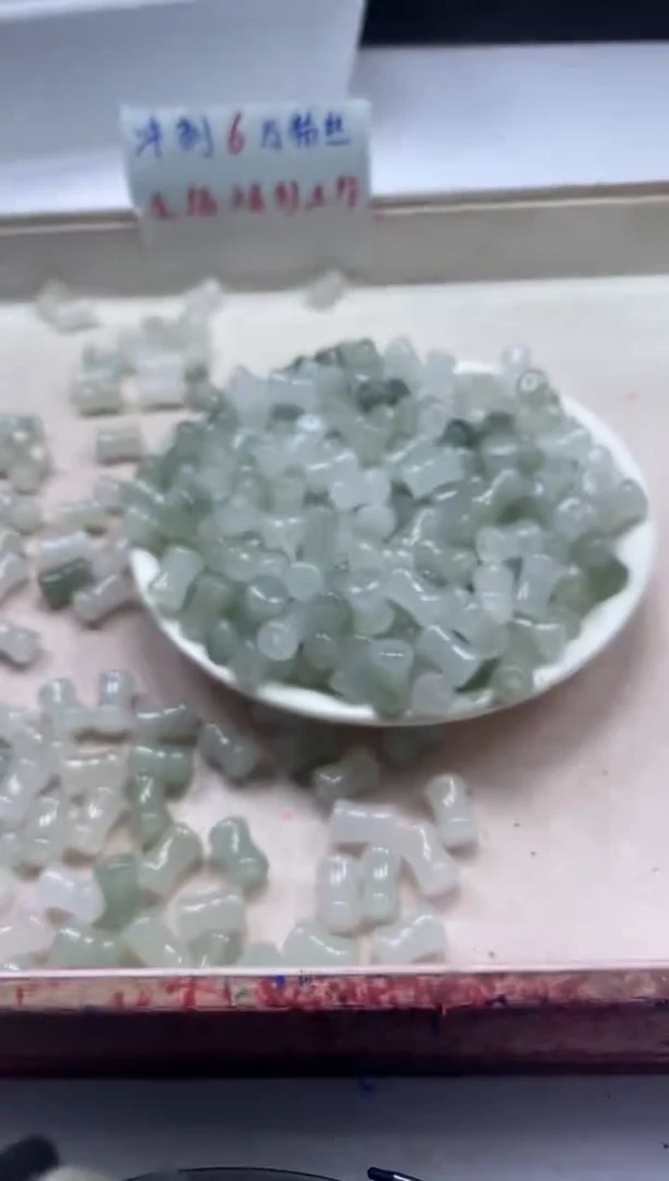 【闪购商品】玛瑙/玉髓颈饰未镶嵌w526天山翠节节高12*5mm*20颗