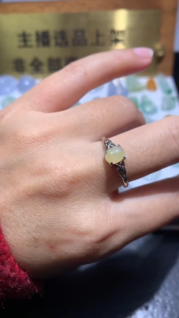 颈饰银S925镶嵌翡翠净货