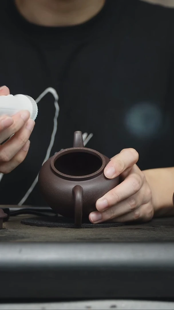 茶壶紫砂白麻子莲子