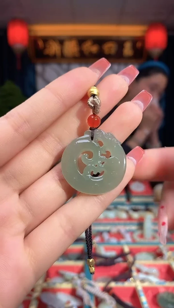 和田玉未镶嵌挂件龙扣