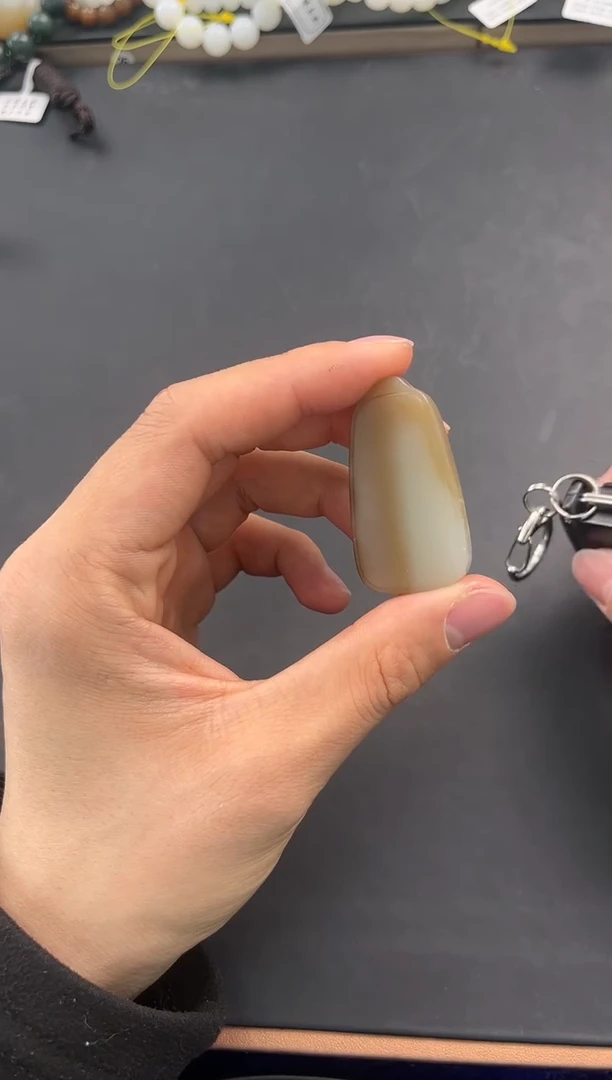 未镶嵌手串和田玉且末金山糖白无事牌微色差