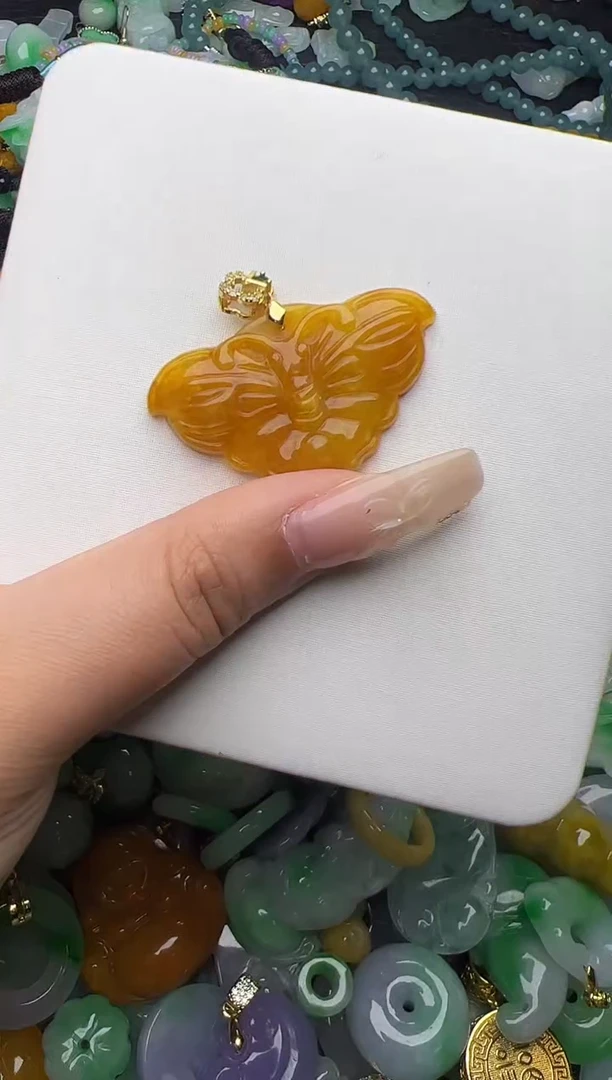 翡翠未镶嵌颈饰天然缅甸翡翠吊坠