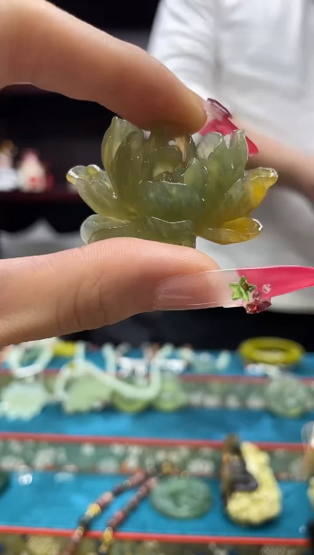 未镶嵌岫玉吊坠·
