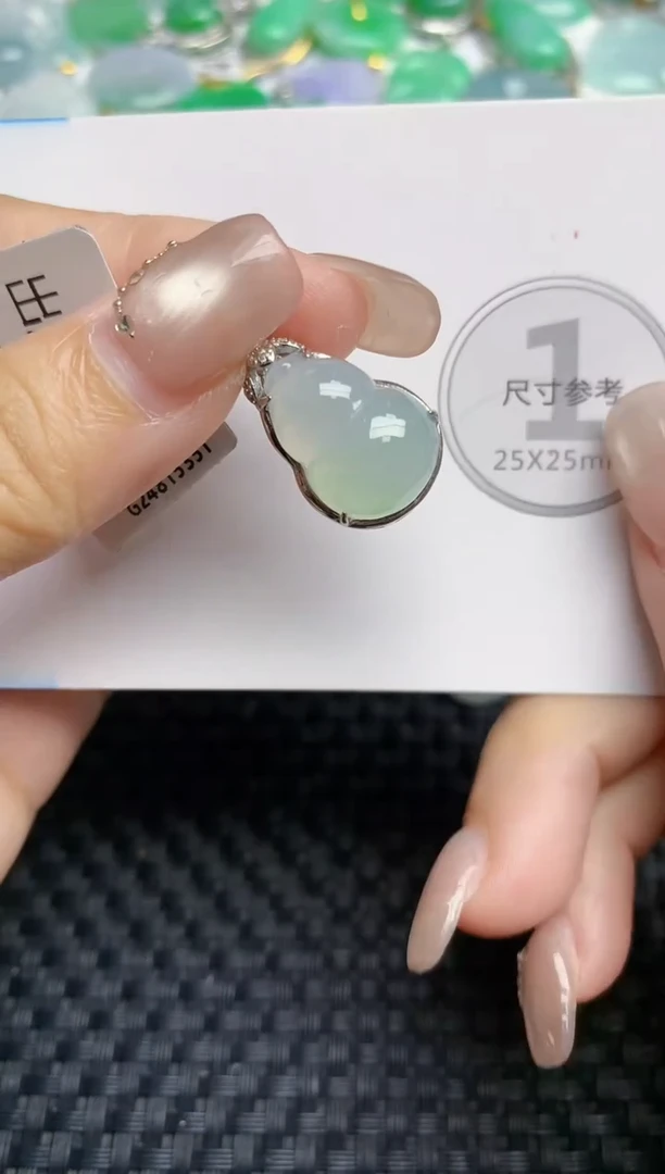 颈饰未镶嵌翡翠天然缅甸A货翡翠百元以上9元证书费自理