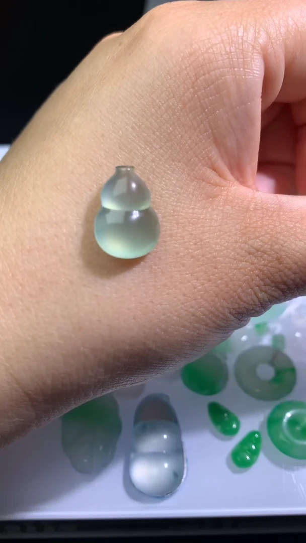 未镶嵌定制翡翠毛货