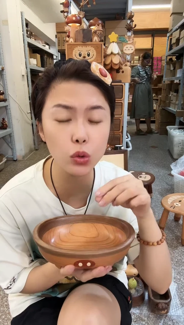 木猪猪浴缸原木收纳