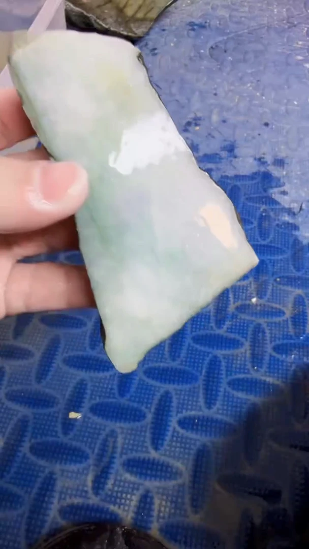 翡翠挂件未镶嵌?**?天然翡翠197