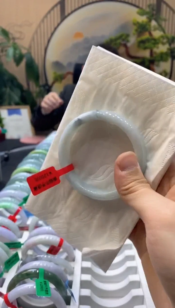 【闪购商品】翡翠手镯未镶嵌000010526