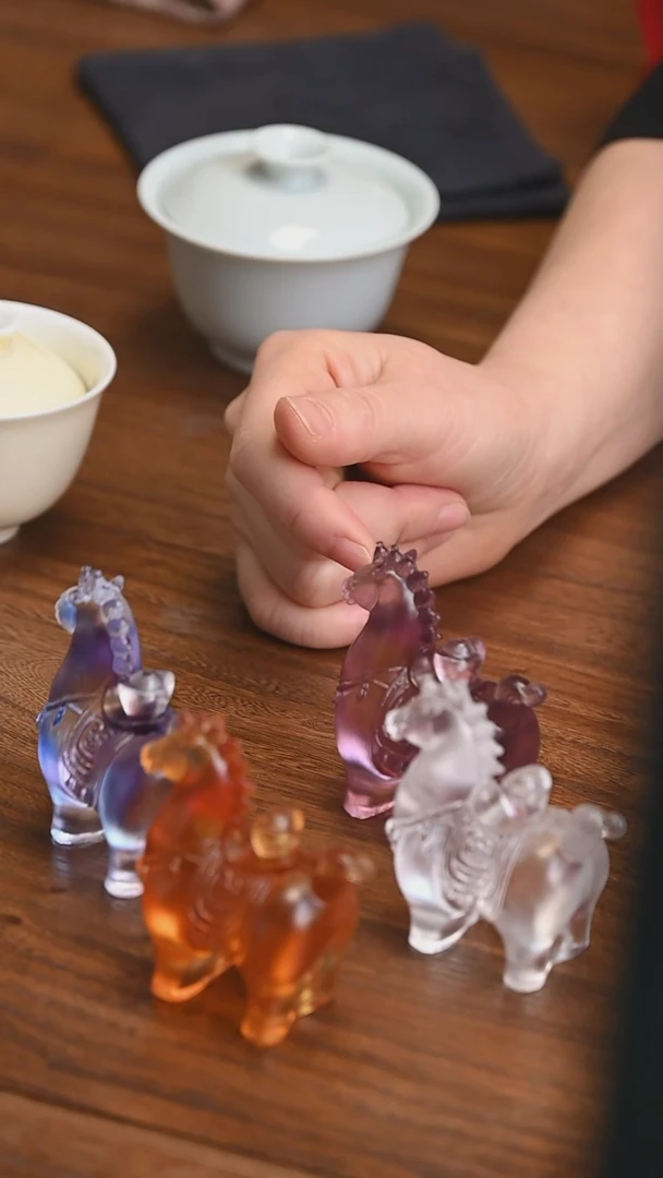 小马琉璃香插（备注颜色