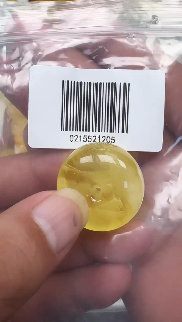 裸石琥珀未镶嵌如图