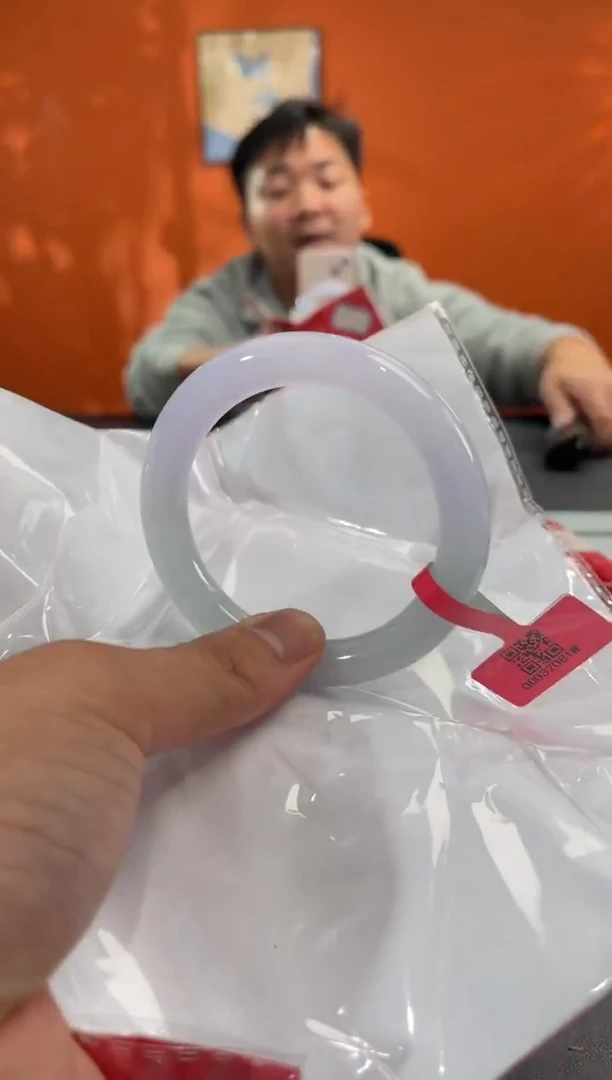 未镶嵌手镯翡翠55
