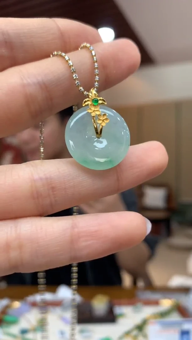 吊坠(不含链)18K金镶嵌翡翠平安扣