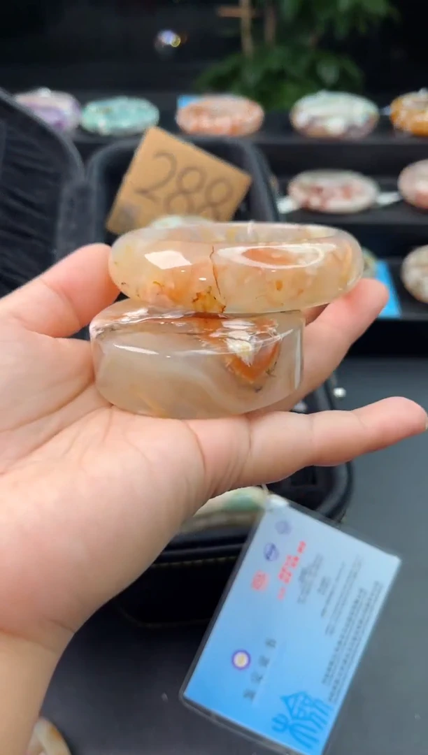 【闪购商品】石英质玉手镯未镶嵌赠送镯心（圈口59