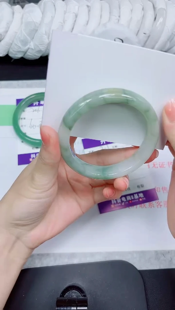 石英质玉手镯未镶嵌207-56