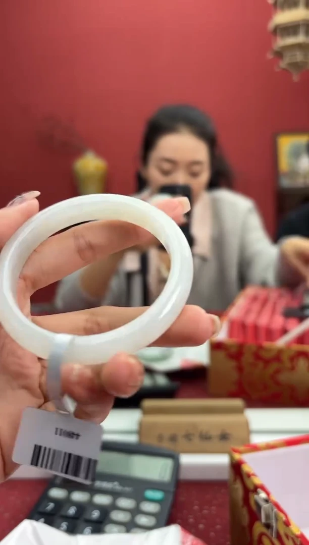 【闪购商品】翡翠手镯未镶嵌4手镯