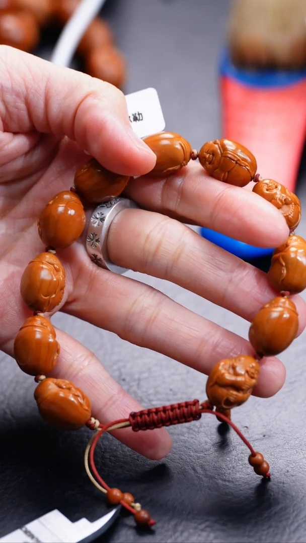 【闪购商品】橄榄核吊坠橄榄核