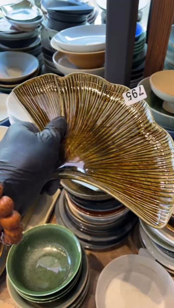 【闪购商品】瓷片795微瑕唐三彩银杏叶盘