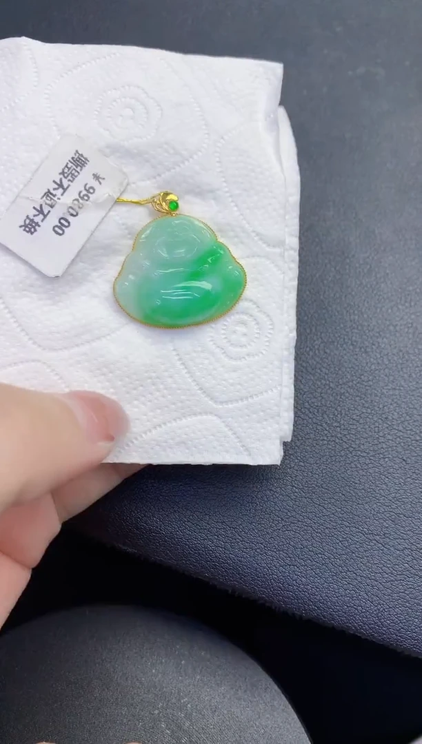 颈饰18K金镶嵌翡翠缅甸天然翡翠a货