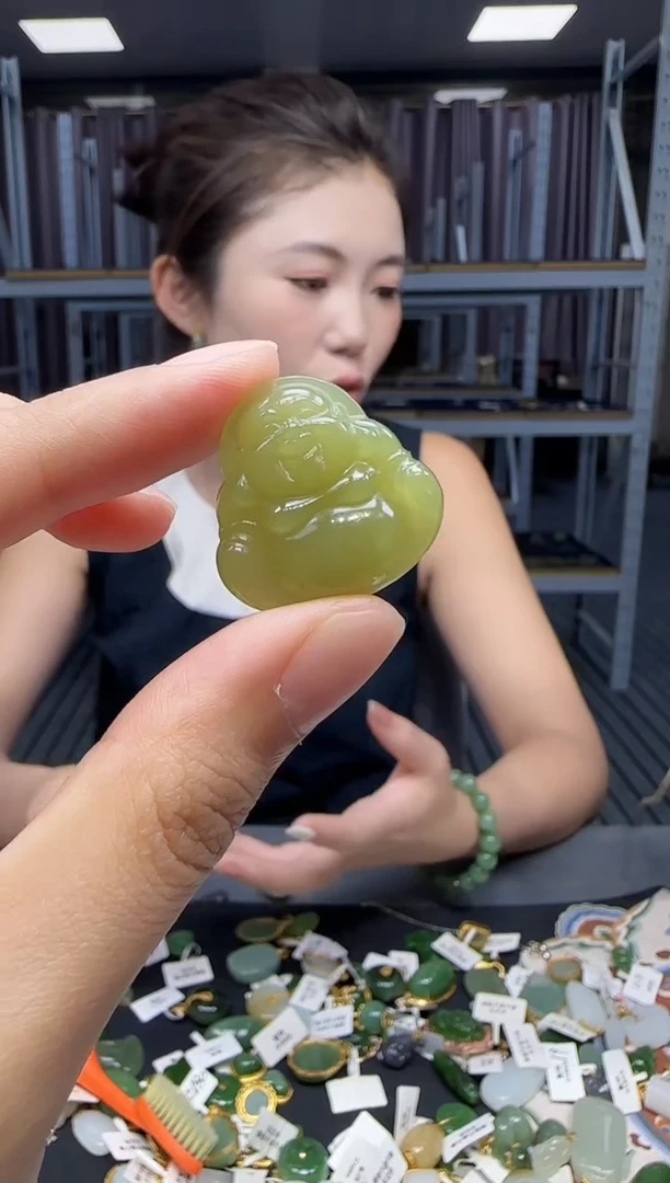 和田玉未镶嵌挂件1