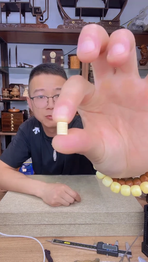 乌木类书架240猛犸五条金7*8桶珠单颗