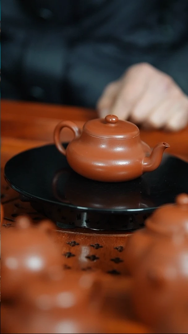 【闪购商品】紫砂茶宠朱泥纯手工君德150cc