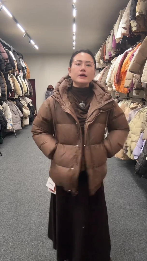 艾雨衣尚一秒闪购羽绒服