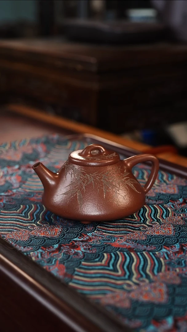 茶壶紫砂赵*生子冶 中槽清