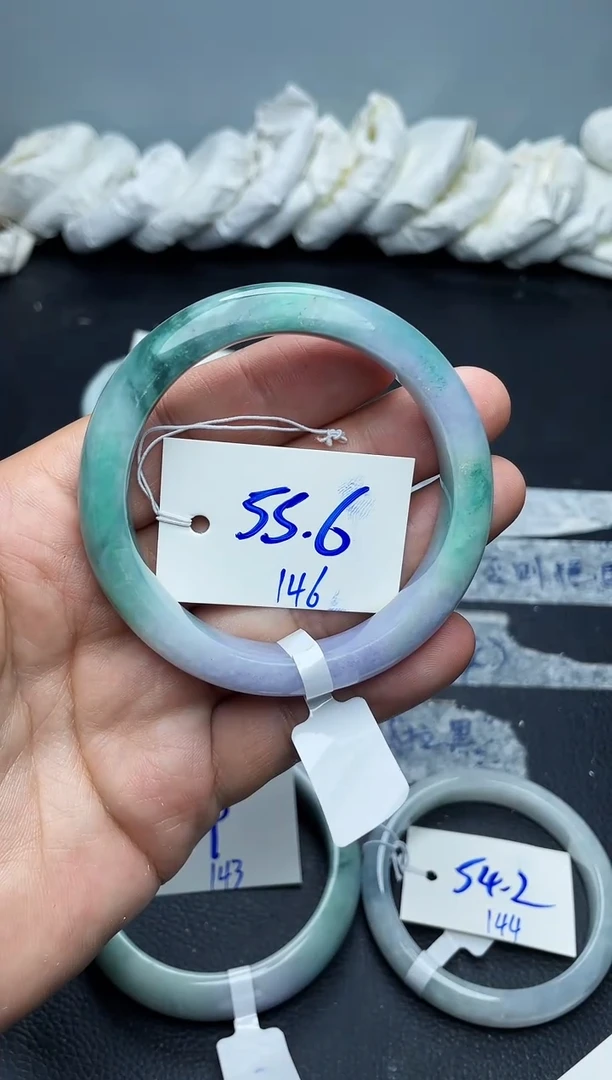 未镶嵌手镯翡翠146