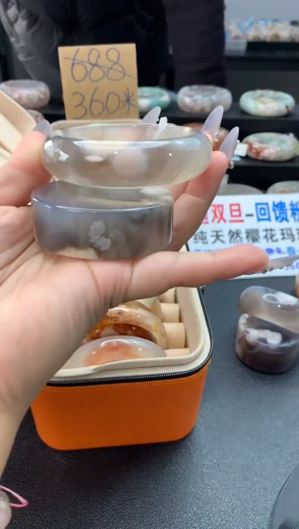 未镶嵌手镯石英质玉（57-58圈口）赠送镯心