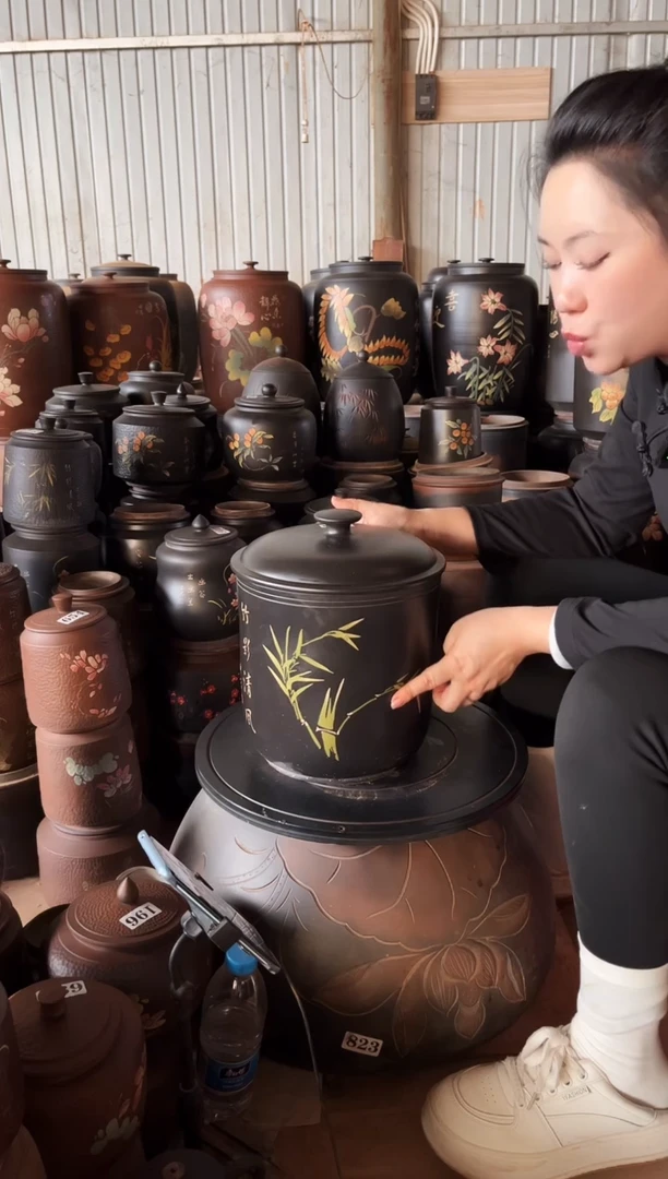 【闪购商品】壶瑕疵七饼 913 彩填 盖子裂