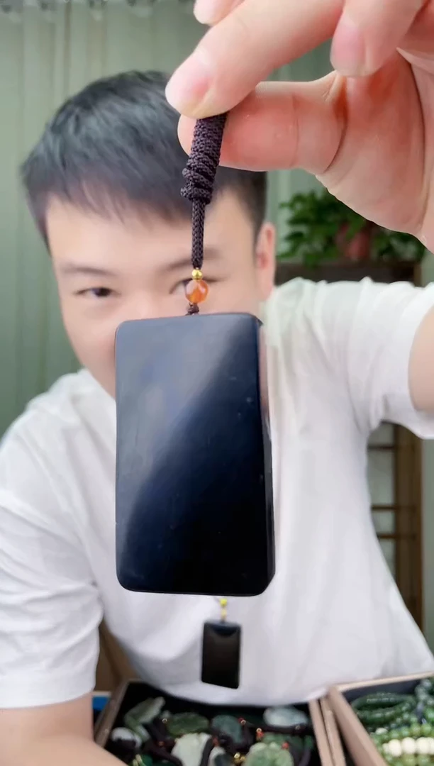 未镶嵌和田玉挂件拍一发一，多样性发货！