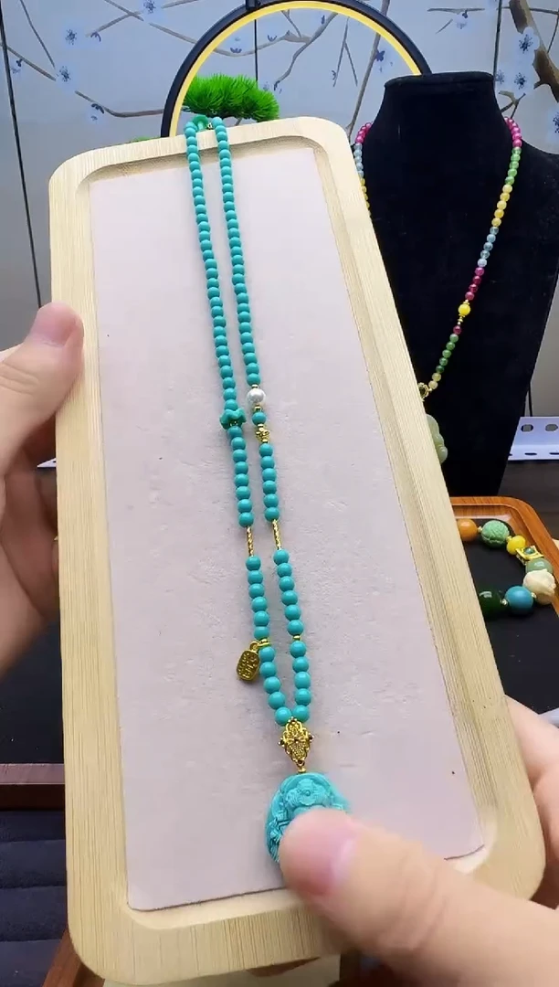 玛瑙/玉髓颈饰14K金镶嵌X177