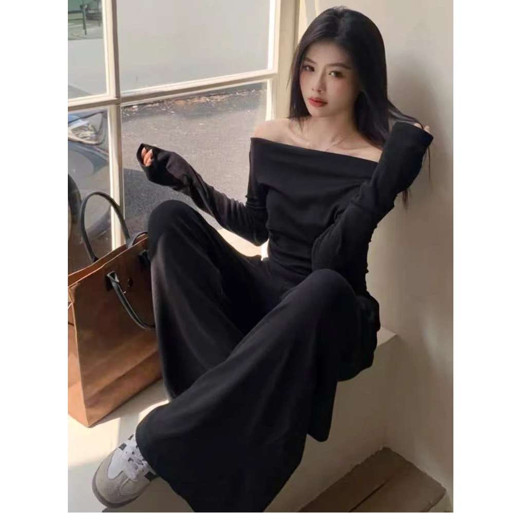 【宝藏】微胖mm早春显瘦不规则设计感一字肩上衣高腰阔腿长裤套装女